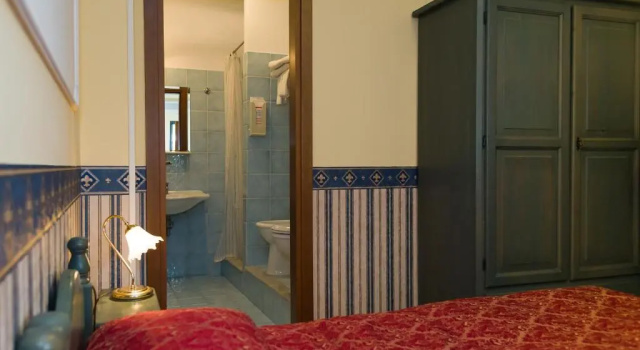 Трёхместный номер Standard Hotel Louis II