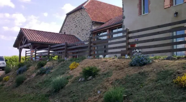 Gîte "Cantaloube", Book Hotel Saint-Jean-Lagineste 