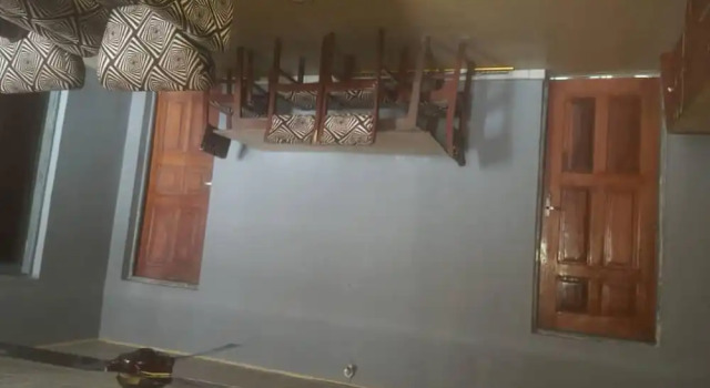 Impeccable 3-bed Apartment Located in Lagos