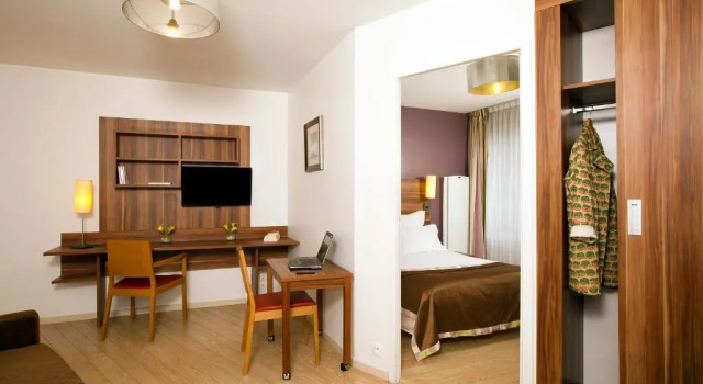 Апартаменты Residhome Paris Saclay " Bures sur Yvette "