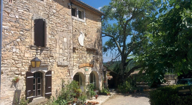 Maison de Dame Tartine, Rezerwuj Hotel Issirac Gard