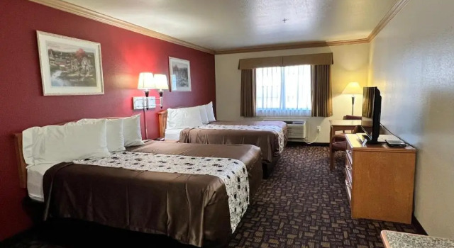 Четырёхместный номер Standard Velkommen Inn