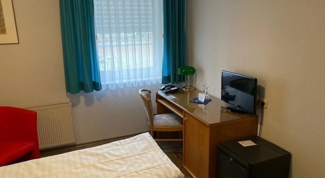 Niebuhrs Hotel, Buchen Sie Hotel Friedrichsdorf Taunus