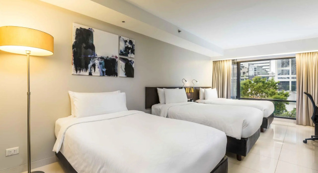 Трёхместный номер Standard Отель Maitria Sukhumvit 18 Бангкок - Коллекция Chatrium
