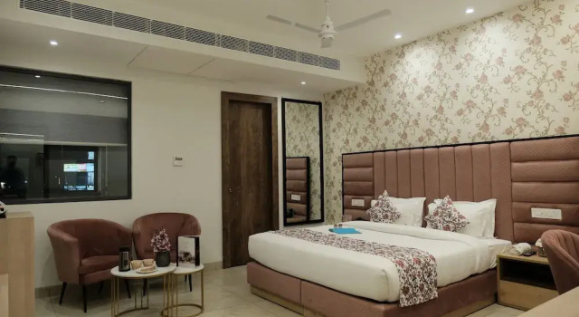 Номер Premium ACR Luxury Hotel