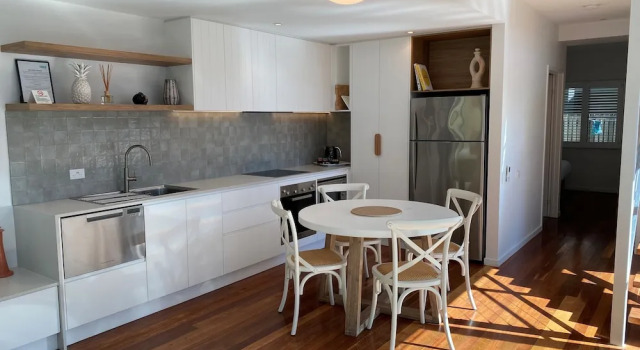 Номер Standard c 1 комнатой с балконом и с видом на бассейн East On Byron Bay Apartments