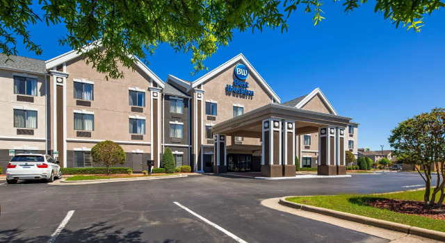Кровать в общем номере Spark By Hilton Smithfield I-95