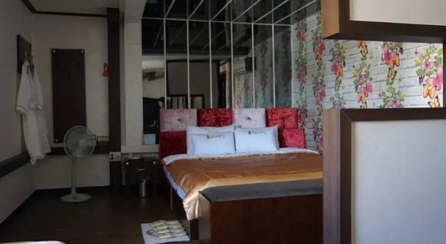 Opera Motel, Reserva ahora Motel Hoteles en Jeolla del Sur con aparcamiento, Aparcamiento