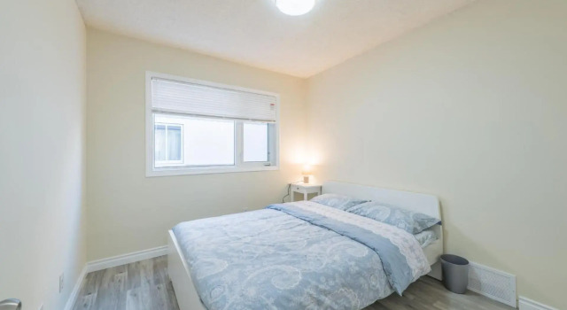 Home2Home Banff Trail Suite A, Book Hotel Calgary Calgary Region, near Foothills Athletic Park