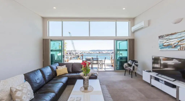 Luxury 3Br, 1.5 Bath Penthouse With Fabulous Views, Rezerwuj Hotel Auckland 