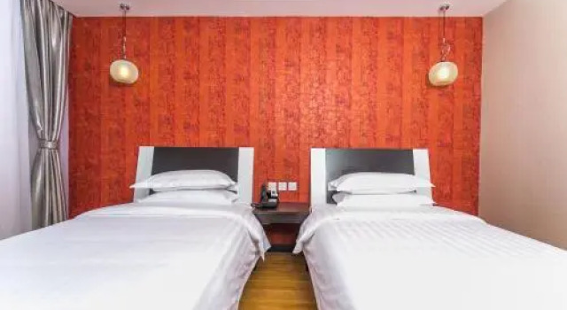 Yunshang Siji Chain Hotel Jinghong Manting Park
