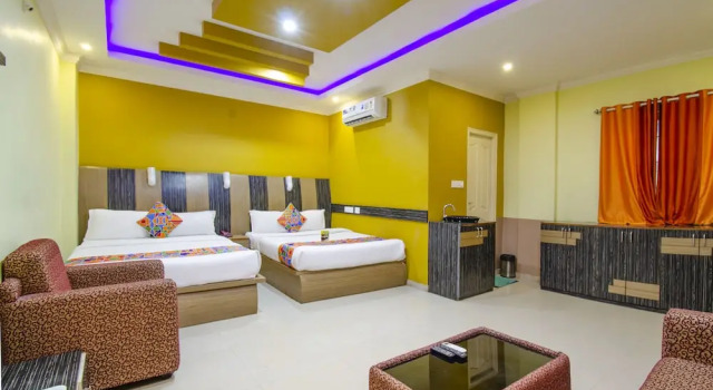 Люкс Superior FabExpress Emirates Suites
