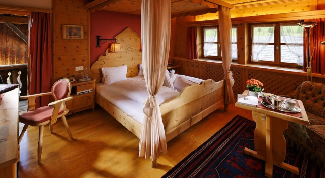 Schlosshotel Restaurant Chastè, Book Hotel Tarasp Scuol