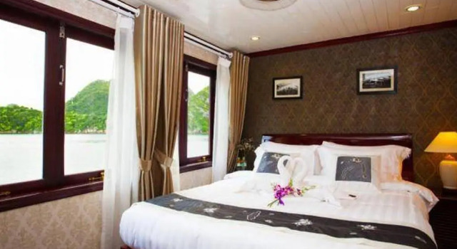 Phoenix Luxury Cruise