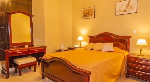 Hotel E La Avellaneda, Đặt Khách sạn Khách sạn & Chỗ nghỉ ở Camaguey, Khách sạn