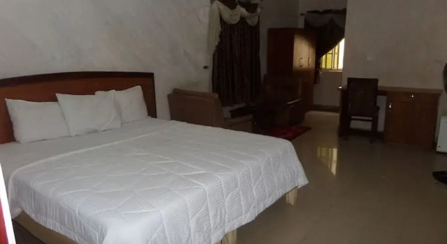 Номер Comfort Chinox Guest Inn