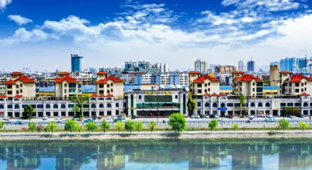 Qixing Lake Leisure Hotel, Prenota Hotel Hotel a Suizhou con parcheggio, Parcheggio