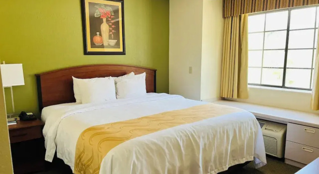 Двухместный люкс Quality Inn & Suites Prestonsburg next to Mountain Arts Center