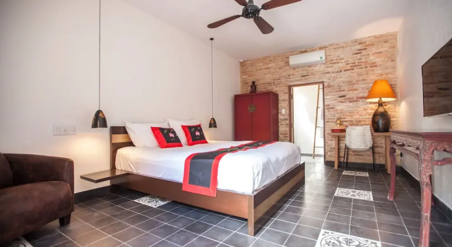 Двухместный номер Deluxe с видом на бассейн La Casita Saigon