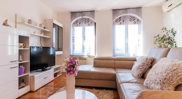 Апартаменты Дуплекс с 3 комнатами с балконом Apartments Anđelo