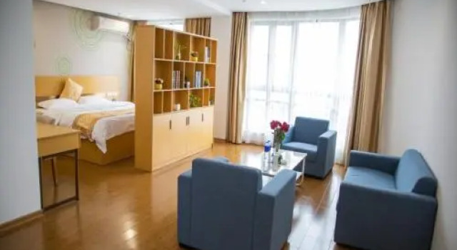 Greentree Inn Cixi Zhouxiang Town Jiayue Plaza, Prenota Hotel Hotel a Ningbo con parcheggio, Parcheggio
