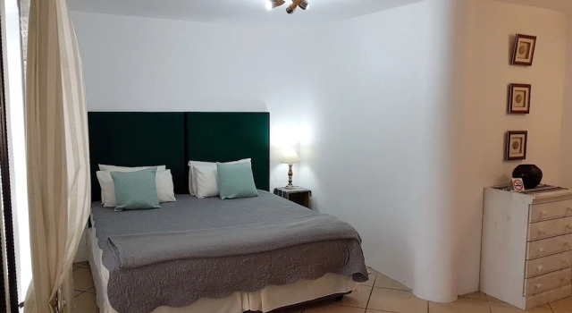 Двухместный номер Comfort c 1 комнатой Six Valk Avenue Guest House