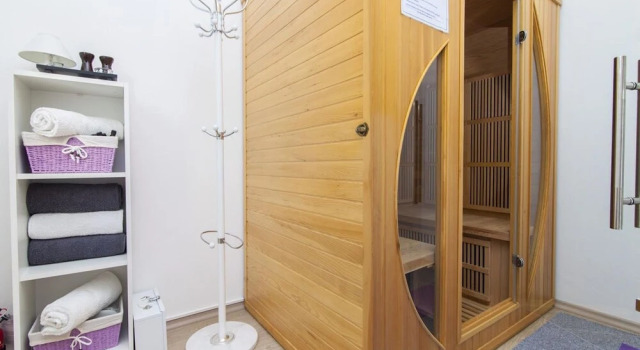 Restful Villa in Brodarica With Sauna