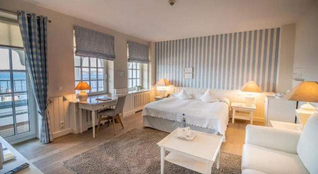 Strandhotel Glücksburg, Забронировать Отель Отели Глюксбург с питанием, Пансион