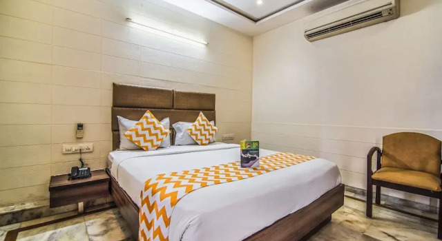 FabHotel Sapphire Lonavala, Забронировать Отель Отели штата Махараштры с завтраком, Завтраки