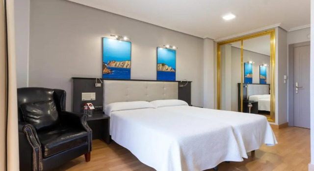 Двухместный номер Standard Chateau La Roca