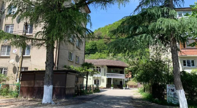 Apartment on Rybzavodskaya 75, Забронировать Апартаменты/квартира Апартаменты Лдзаа, рядом с Пляж Капитан Блэк, Апартаменты/квартира