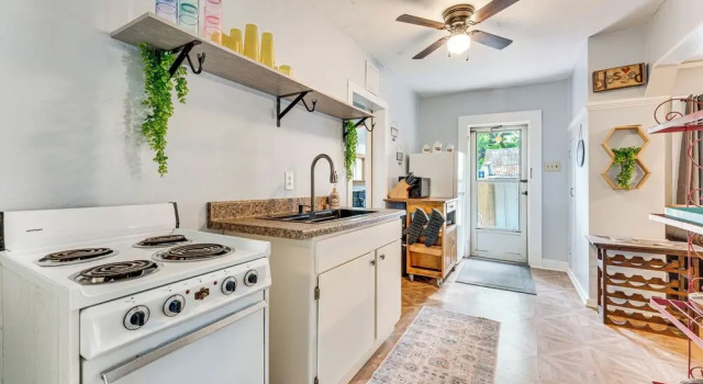 Коттедж Lakefront Cottage in Clear Springs w/ Deck & Patio