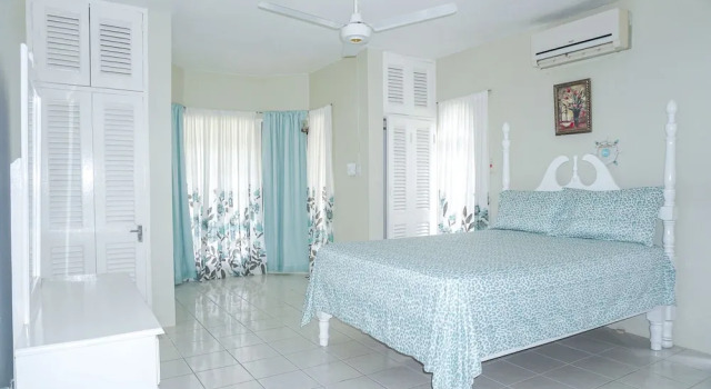Апартаменты Mira Bay Apartments