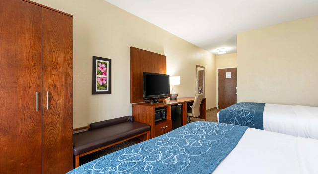 Comfort Inn & Suites Pine Bluff, Boek Hotel Hotels in Missouri met zwembad, Zwembad