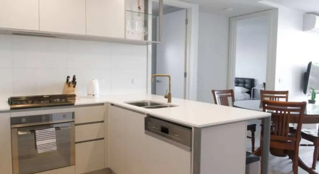 Апартаменты с балконом New Spacious 2 Bedroom With Gorgeous City Views