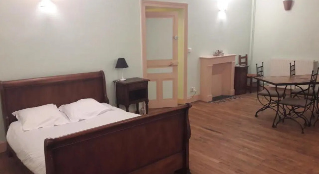 Трёхместный номер Standard Auberge le Cheval Blanc