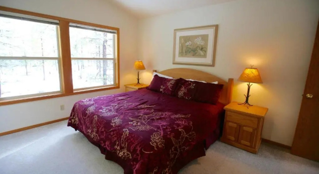 Коттедж с 5 комнатами 1 Colonial-Golf Course-5BR/6BA