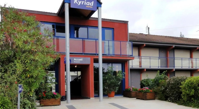 Кровать в общем номере Kyriad Toulouse Sud - Roques