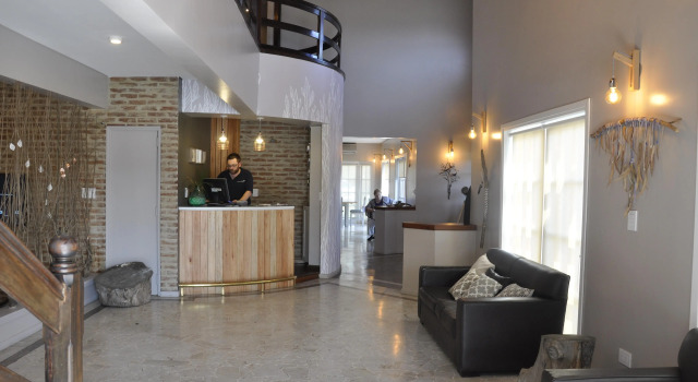 Posada de las Aguilas Hotel Boutique, Забронировать Отель Эсейса провинция Буэнос-Айрес