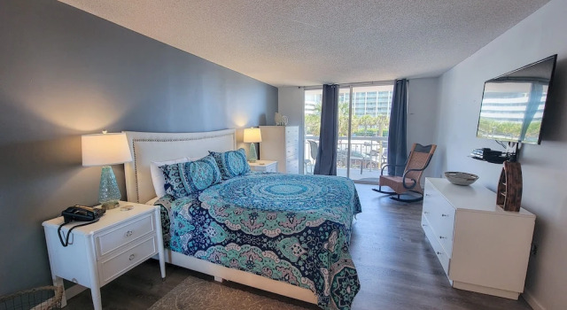 107 South Hampton 2 Bedroom Condo, Забронировать Апартаменты/квартира Отели Южной Каролины с бассейном, Бассейн