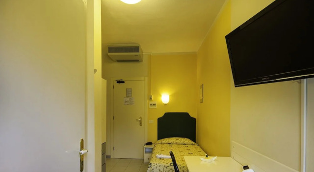 B&B Stazione, Забронировать Отель Бергамо Bergamo Province, рядом с Санта-Мария-Маджоре