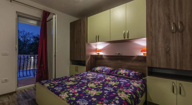 Nice Home in Rovinjsko Selo With Wifi and 4 Bedrooms, Забронировать Отель Отели Ровиньско села с бассейном, Бассейн