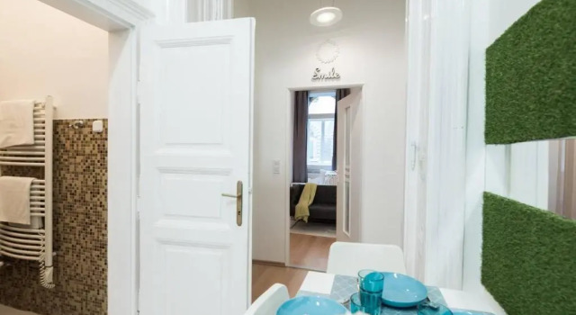 Cosy and central apartment with 4 bedrooms and A/C, Забронировать Апартаменты/квартира Апартаменты Будапешта, Апартаменты/квартира