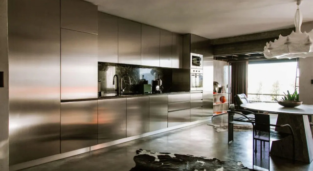 Luxury Waterfront Loft With Panoramic Views