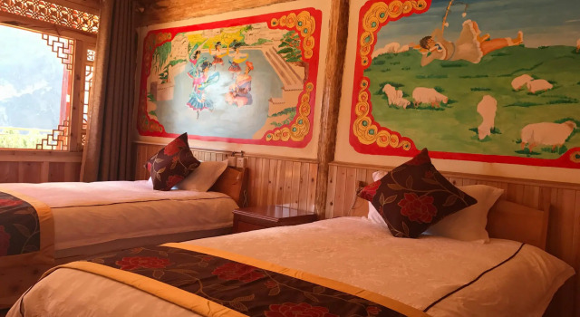 Двухместный номер Standard с видом на горы TIBET Guest house 虎跳峡卓玛客栈