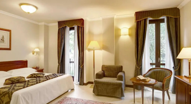 Полулюкс Villa Cattani Stuart XVII secolo
