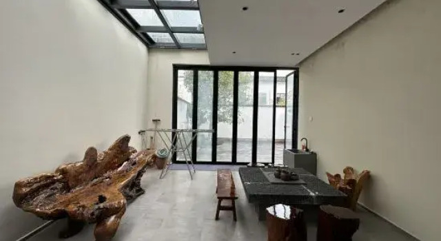 Day-Lily Inn (Tengchong Mayugu Hot Spring Town Store), Book Hotel Hotels in Tengchong with a Pool, Swimming Pool