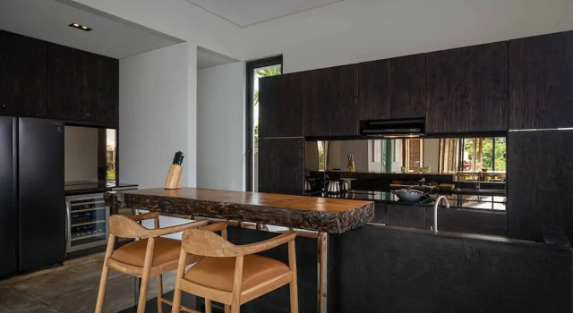 Вилла с 4 комнатами Cahaya Villa Canggu By Island Escape