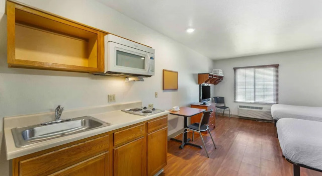 Четырёхместная студия Standard Extended Stay America Select Suites - Akron - South