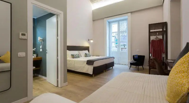 Двухместный семейный номер Standard с балконом Bellaroto Suite & Spa - Charming Boutique Rooms